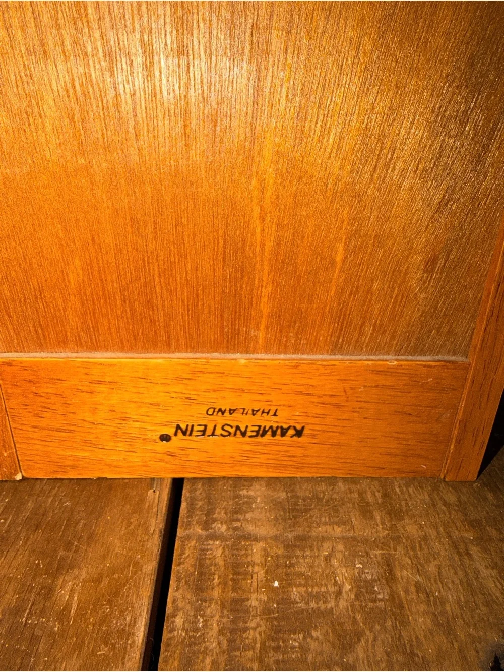Wooden Wall-Mounted Display Shelf in Warm Honey Finish